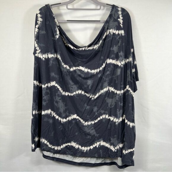 Torrid Grey/Blue and White Tie-Dye Cold Shoulder Blouse 0670 - Picture 4 of 8